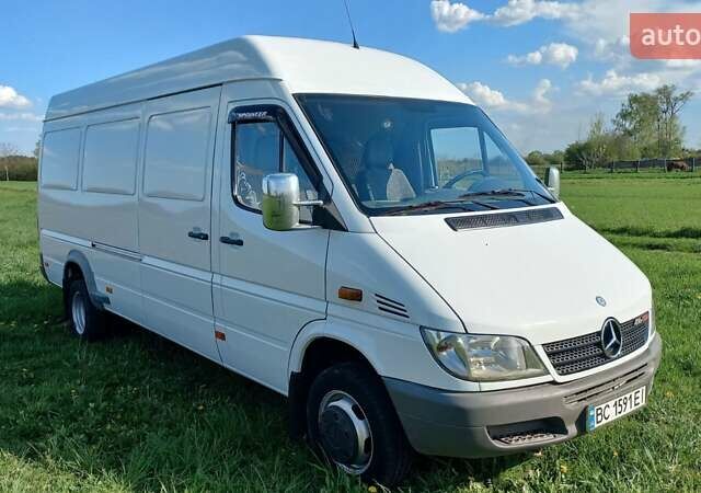 Белый Мерседес Sprinter, объемом двигателя 2.7 л и пробегом 385 тыс. км за 21500 $, фото 1 на Automoto.ua