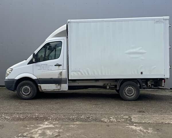 Белый Мерседес Sprinter, объемом двигателя 2.1 л и пробегом 415 тыс. км за 11000 $, фото 1 на Automoto.ua