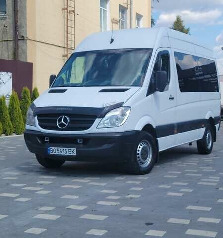 Белый Мерседес Sprinter, объемом двигателя 2.15 л и пробегом 70 тыс. км за 14500 $, фото 1 на Automoto.ua