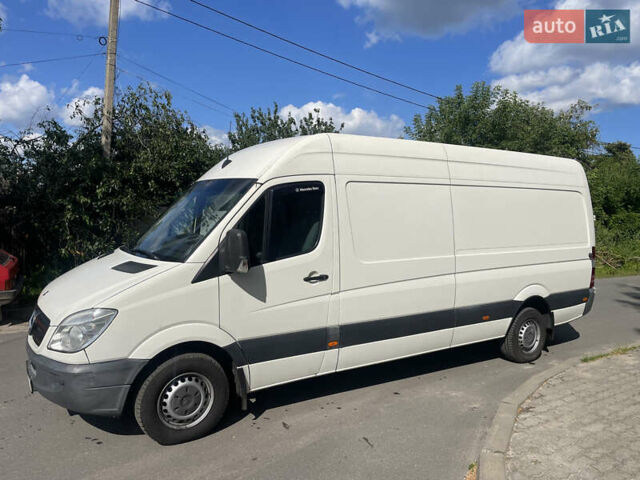 Білий Мерседес Sprinter, об'ємом двигуна 2.2 л та пробігом 450 тис. км за 17800 $, фото 1 на Automoto.ua