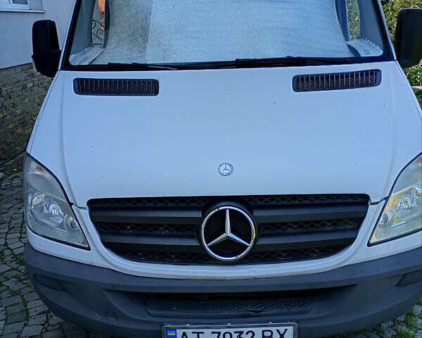 Белый Мерседес Sprinter, объемом двигателя 1.8 л и пробегом 249 тыс. км за 14000 $, фото 1 на Automoto.ua