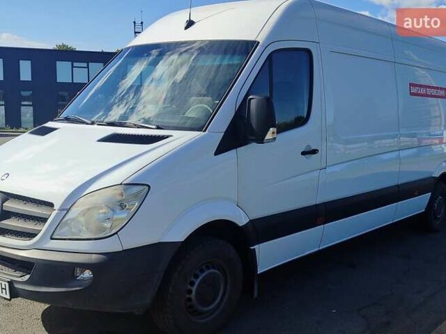 Белый Мерседес Sprinter, объемом двигателя 2.1 л и пробегом 262 тыс. км за 17200 $, фото 1 на Automoto.ua