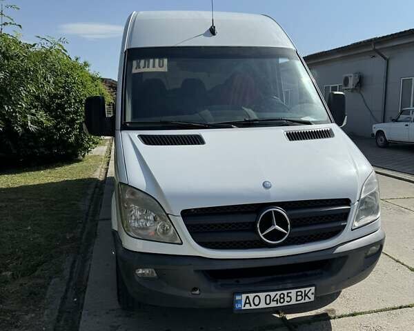 Білий Мерседес Sprinter, об'ємом двигуна 2.14 л та пробігом 600 тис. км за 8700 $, фото 1 на Automoto.ua