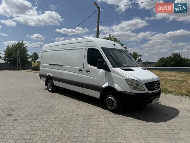 Белый Мерседес Sprinter, объемом двигателя 2.14 л и пробегом 678 тыс. км за 17000 $, фото 1 на Automoto.ua