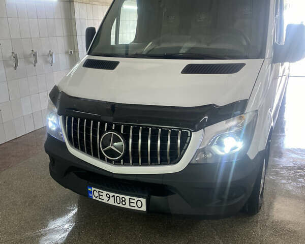 Белый Мерседес Sprinter, объемом двигателя 2.99 л и пробегом 220 тыс. км за 26800 $, фото 1 на Automoto.ua