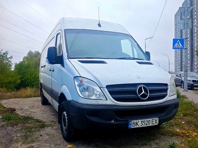 Мерседес Sprinter 2011 у Києві на Automoto.ua Білий Мерседес Sprinter, об'ємом двигуна 2.1 л та пробігом 280 тис. км за 8500 $, фото 1 на Automoto.ua