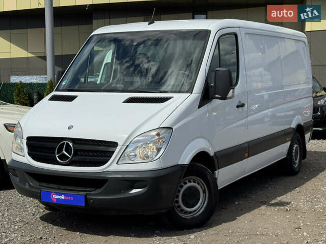 Белый Мерседес Sprinter, объемом двигателя 2.14 л и пробегом 271 тыс. км за 16500 $, фото 1 на Automoto.ua