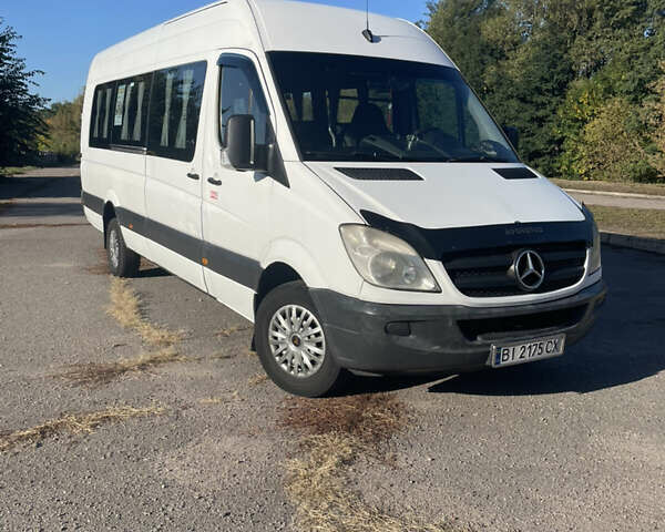 Білий Мерседес Sprinter, об'ємом двигуна 2.14 л та пробігом 985 тис. км за 22000 $, фото 1 на Automoto.ua