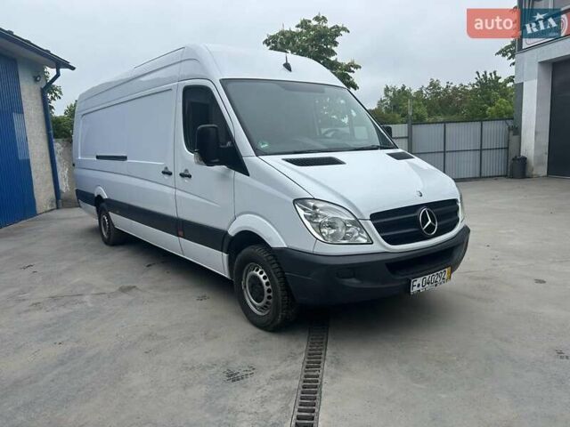 Білий Мерседес Sprinter, об'ємом двигуна 3 л та пробігом 292 тис. км за 22279 $, фото 1 на Automoto.ua