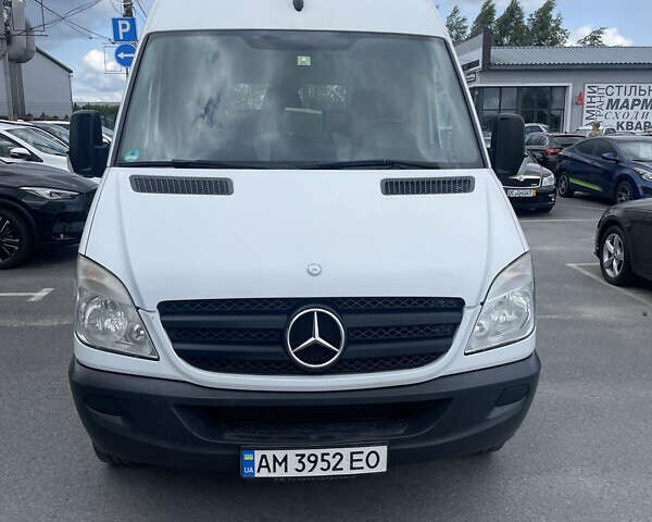 Білий Мерседес Sprinter, об'ємом двигуна 2.2 л та пробігом 277 тис. км за 12800 $, фото 1 на Automoto.ua