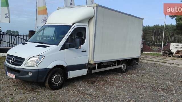 Белый Мерседес Sprinter, объемом двигателя 2.2 л и пробегом 266 тыс. км за 12999 $, фото 1 на Automoto.ua
