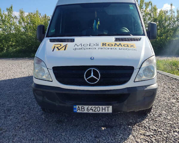 Білий Мерседес Sprinter, об'ємом двигуна 2.14 л та пробігом 425 тис. км за 12500 $, фото 1 на Automoto.ua