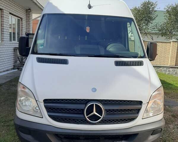 Белый Мерседес Sprinter, объемом двигателя 2.1 л и пробегом 180 тыс. км за 15500 $, фото 1 на Automoto.ua