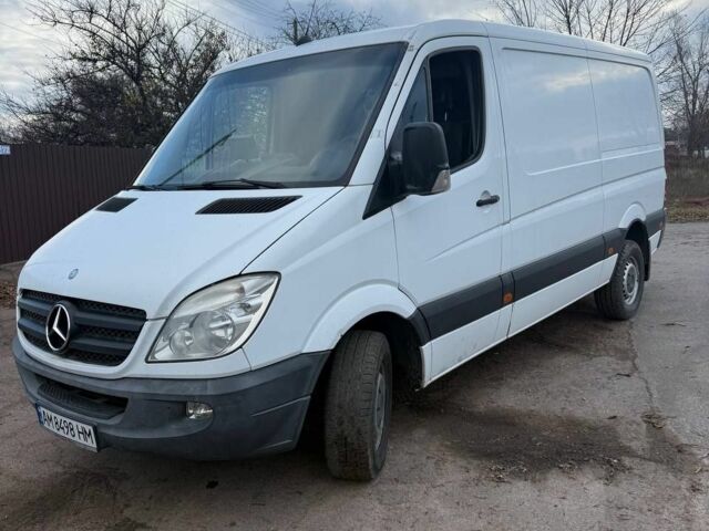 Білий Мерседес Sprinter, об'ємом двигуна 2.1 л та пробігом 300 тис. км за 6700 $, фото 1 на Automoto.ua
