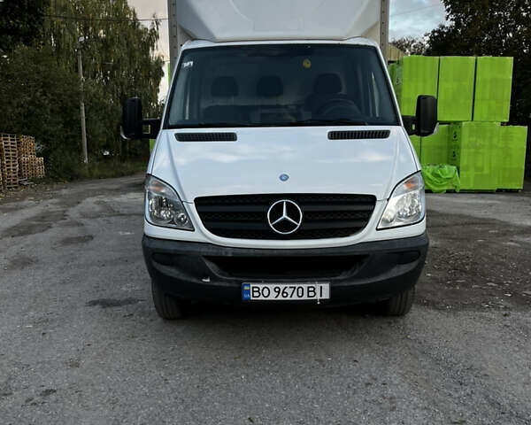 Белый Мерседес Sprinter, объемом двигателя 2.99 л и пробегом 600 тыс. км за 15800 $, фото 1 на Automoto.ua