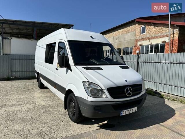 Белый Мерседес Sprinter, объемом двигателя 2.15 л и пробегом 550 тыс. км за 11500 $, фото 1 на Automoto.ua