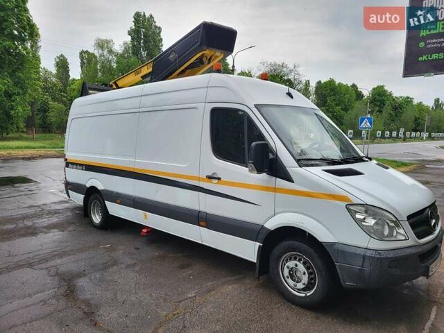 Белый Мерседес Sprinter, объемом двигателя 11.97 л и пробегом 140 тыс. км за 27500 $, фото 1 на Automoto.ua