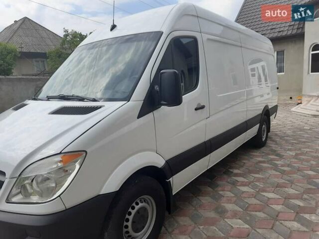 Белый Мерседес Sprinter, объемом двигателя 3 л и пробегом 380 тыс. км за 18500 $, фото 1 на Automoto.ua