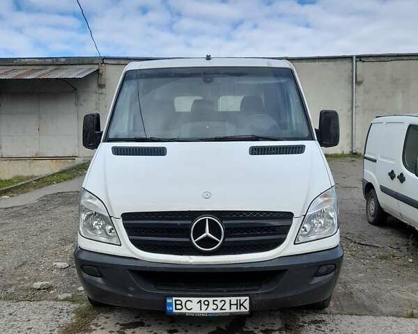 Белый Мерседес Sprinter, объемом двигателя 2.1 л и пробегом 601 тыс. км за 6999 $, фото 1 на Automoto.ua