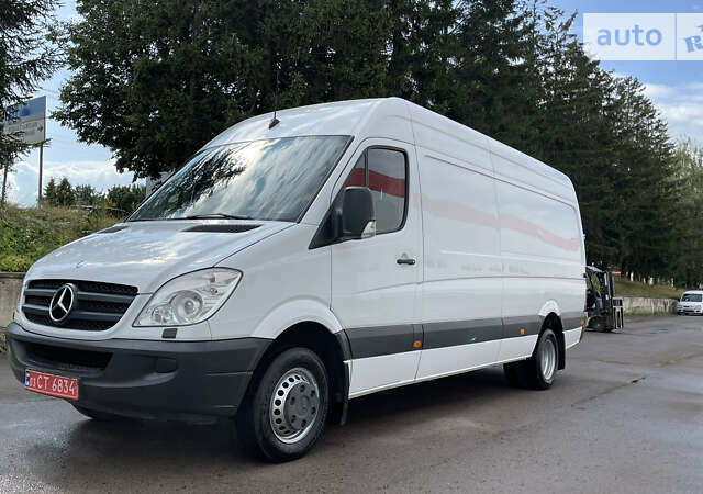 Белый Мерседес Sprinter, объемом двигателя 0 л и пробегом 215 тыс. км за 21500 $, фото 1 на Automoto.ua