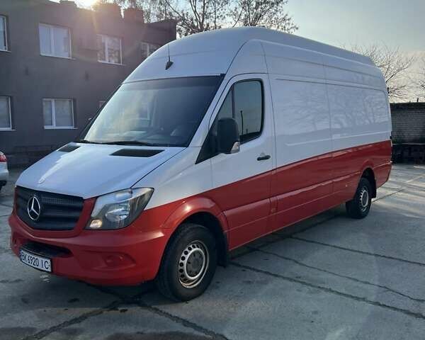 Белый Мерседес Sprinter, объемом двигателя 2.2 л и пробегом 400 тыс. км за 11500 $, фото 1 на Automoto.ua