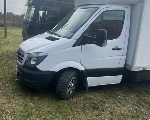 Белый Мерседес Sprinter, объемом двигателя 3 л и пробегом 360 тыс. км за 24500 $, фото 1 на Automoto.ua
