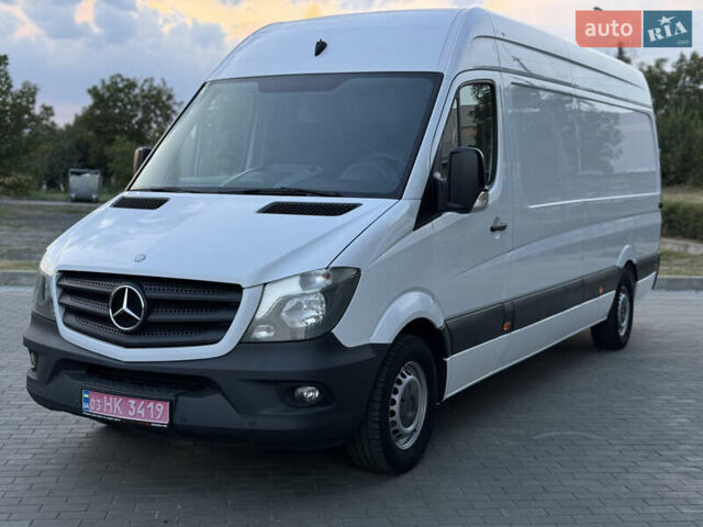Белый Мерседес Sprinter, объемом двигателя 2.2 л и пробегом 289 тыс. км за 18200 $, фото 1 на Automoto.ua