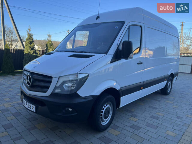 Белый Мерседес Sprinter, объемом двигателя 0 л и пробегом 475 тыс. км за 13950 $, фото 1 на Automoto.ua