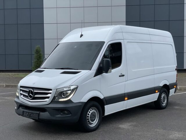 Белый Мерседес Sprinter, объемом двигателя 2.2 л и пробегом 380 тыс. км за 16500 $, фото 1 на Automoto.ua