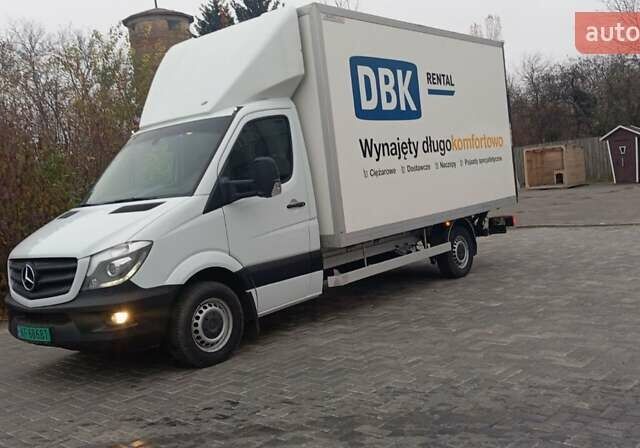 Белый Мерседес Sprinter, объемом двигателя 0 л и пробегом 282 тыс. км за 18900 $, фото 1 на Automoto.ua