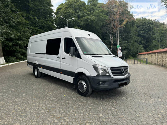 Белый Мерседес Sprinter, объемом двигателя 3 л и пробегом 252 тыс. км за 40254 $, фото 1 на Automoto.ua