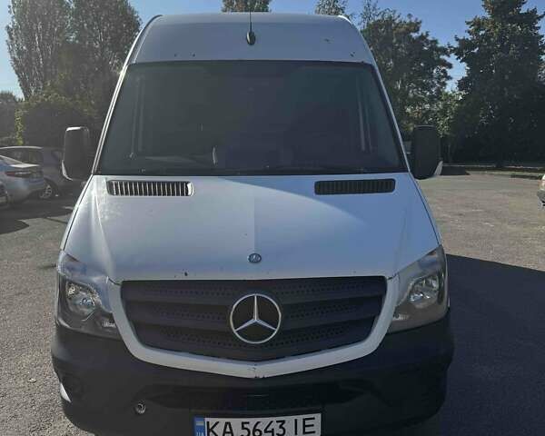 Белый Мерседес Sprinter, объемом двигателя 2.14 л и пробегом 391 тыс. км за 18000 $, фото 1 на Automoto.ua