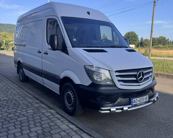 Білий Мерседес Sprinter, об'ємом двигуна 2.2 л та пробігом 329 тис. км за 15999 $, фото 1 на Automoto.ua