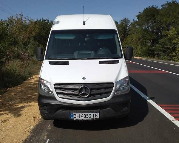 Белый Мерседес Sprinter, объемом двигателя 2.2 л и пробегом 399 тыс. км за 15600 $, фото 1 на Automoto.ua