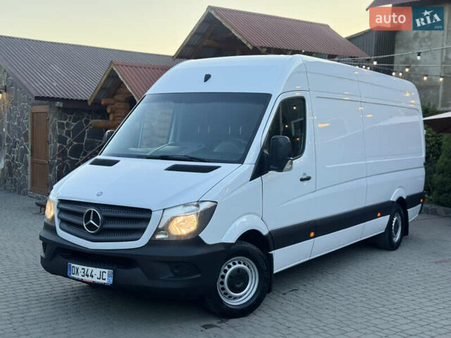 Белый Мерседес Sprinter, объемом двигателя 0 л и пробегом 500 тыс. км за 14999 $, фото 1 на Automoto.ua