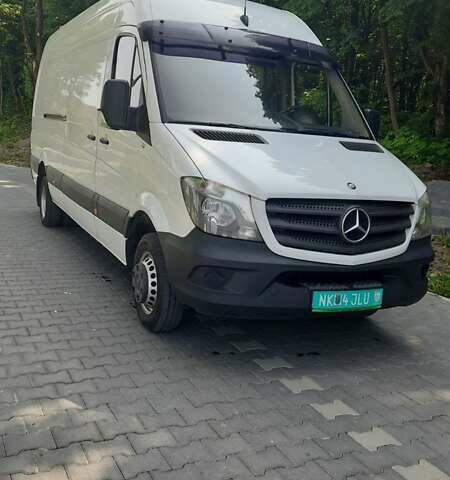 Белый Мерседес Sprinter, объемом двигателя 3 л и пробегом 245 тыс. км за 35350 $, фото 1 на Automoto.ua