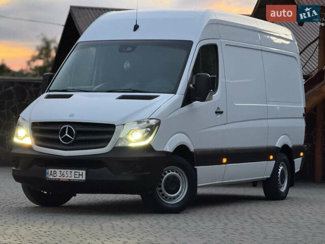 Белый Мерседес Sprinter, объемом двигателя 2.1 л и пробегом 385 тыс. км за 14999 $, фото 1 на Automoto.ua
