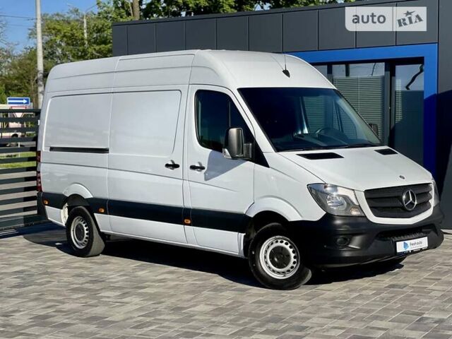 Белый Мерседес Sprinter, объемом двигателя 2.2 л и пробегом 258 тыс. км за 20550 $, фото 1 на Automoto.ua