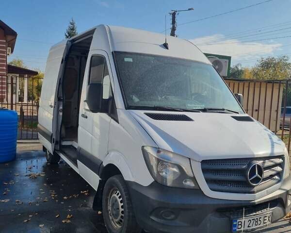 Белый Мерседес Sprinter, объемом двигателя 2.14 л и пробегом 425 тыс. км за 13400 $, фото 1 на Automoto.ua