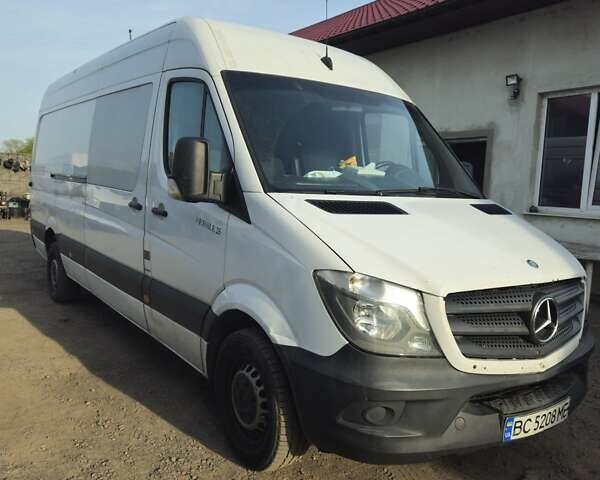 Белый Мерседес Sprinter, объемом двигателя 2.14 л и пробегом 478 тыс. км за 22891 $, фото 1 на Automoto.ua