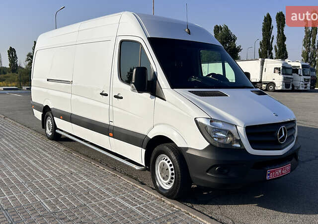 Белый Мерседес Sprinter, объемом двигателя 0 л и пробегом 287 тыс. км за 20850 $, фото 1 на Automoto.ua