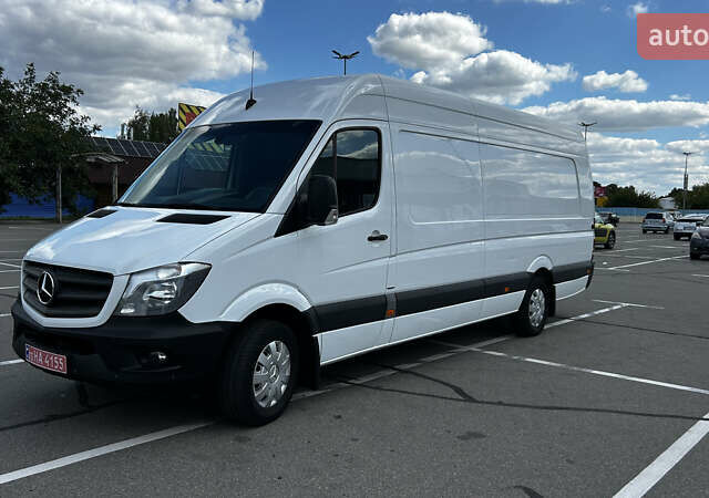 Белый Мерседес Sprinter, объемом двигателя 2.2 л и пробегом 386 тыс. км за 22450 $, фото 1 на Automoto.ua