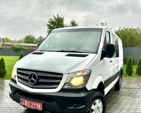 Белый Мерседес Sprinter, объемом двигателя 2.9 л и пробегом 340 тыс. км за 25000 $, фото 1 на Automoto.ua
