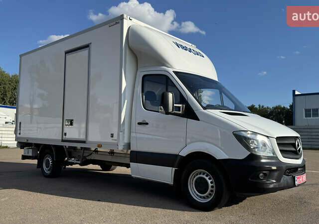 Белый Мерседес Sprinter, объемом двигателя 2.2 л и пробегом 275 тыс. км за 21900 $, фото 1 на Automoto.ua