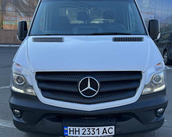 Белый Мерседес Sprinter, объемом двигателя 2.14 л и пробегом 378 тыс. км за 17399 $, фото 1 на Automoto.ua