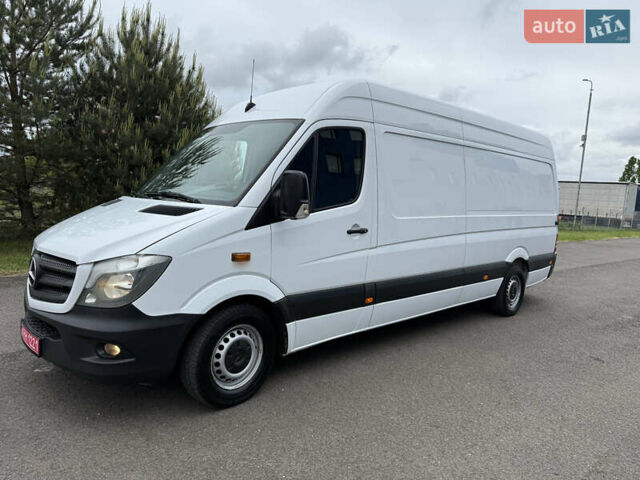 Белый Мерседес Sprinter, объемом двигателя 0 л и пробегом 287 тыс. км за 16350 $, фото 1 на Automoto.ua