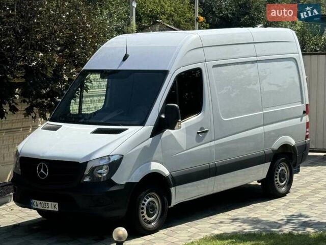 Белый Мерседес Sprinter, объемом двигателя 2.14 л и пробегом 176 тыс. км за 17952 $, фото 1 на Automoto.ua