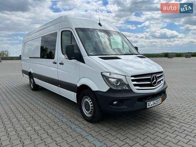Белый Мерседес Sprinter, объемом двигателя 0 л и пробегом 168 тыс. км за 49421 $, фото 1 на Automoto.ua
