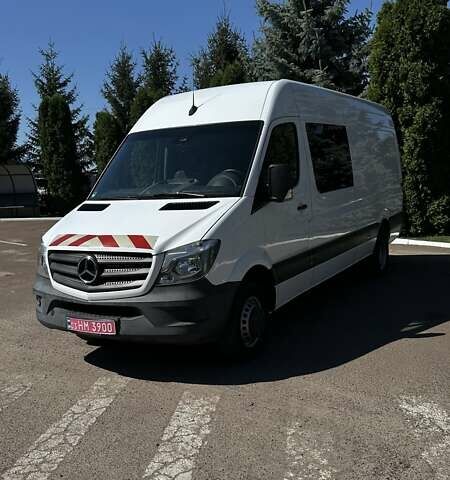Белый Мерседес Sprinter, объемом двигателя 2.2 л и пробегом 99 тыс. км за 30000 $, фото 1 на Automoto.ua