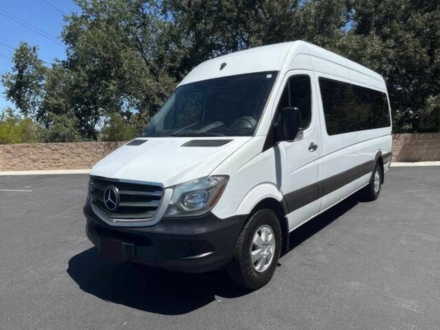 Белый Мерседес Sprinter, объемом двигателя 3 л и пробегом 50 тыс. км за 5300 $, фото 1 на Automoto.ua